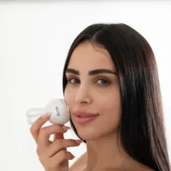 ASKA – מכשיר מיצוק עור עם קרח גליקסיר