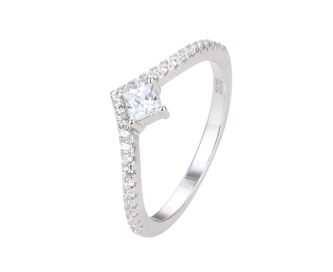 טבעת כסף משובצת אבן מרובעת מור